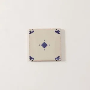 Tiles of Ezra Amano Series Caja