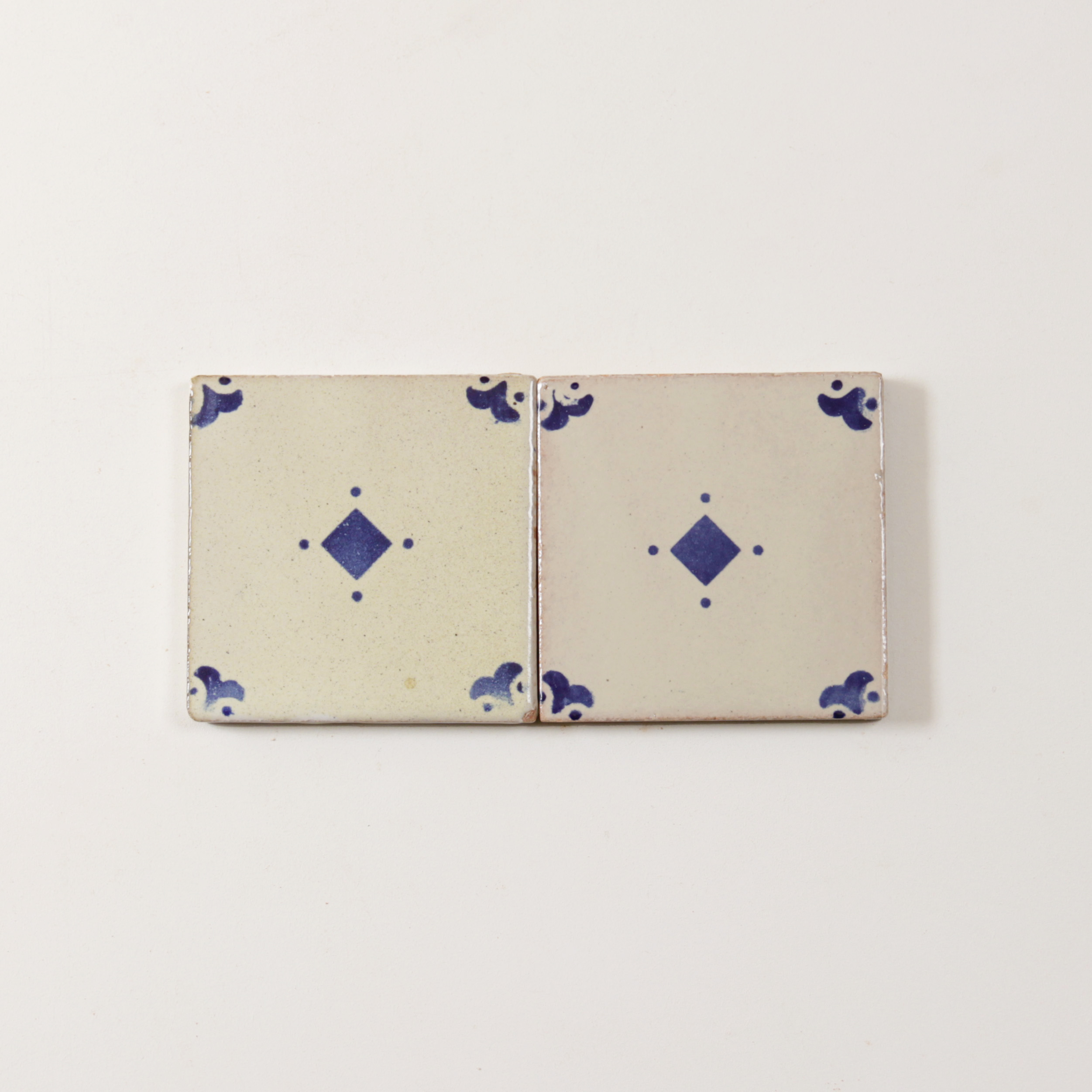 Tiles of Ezra Amano Series Caja