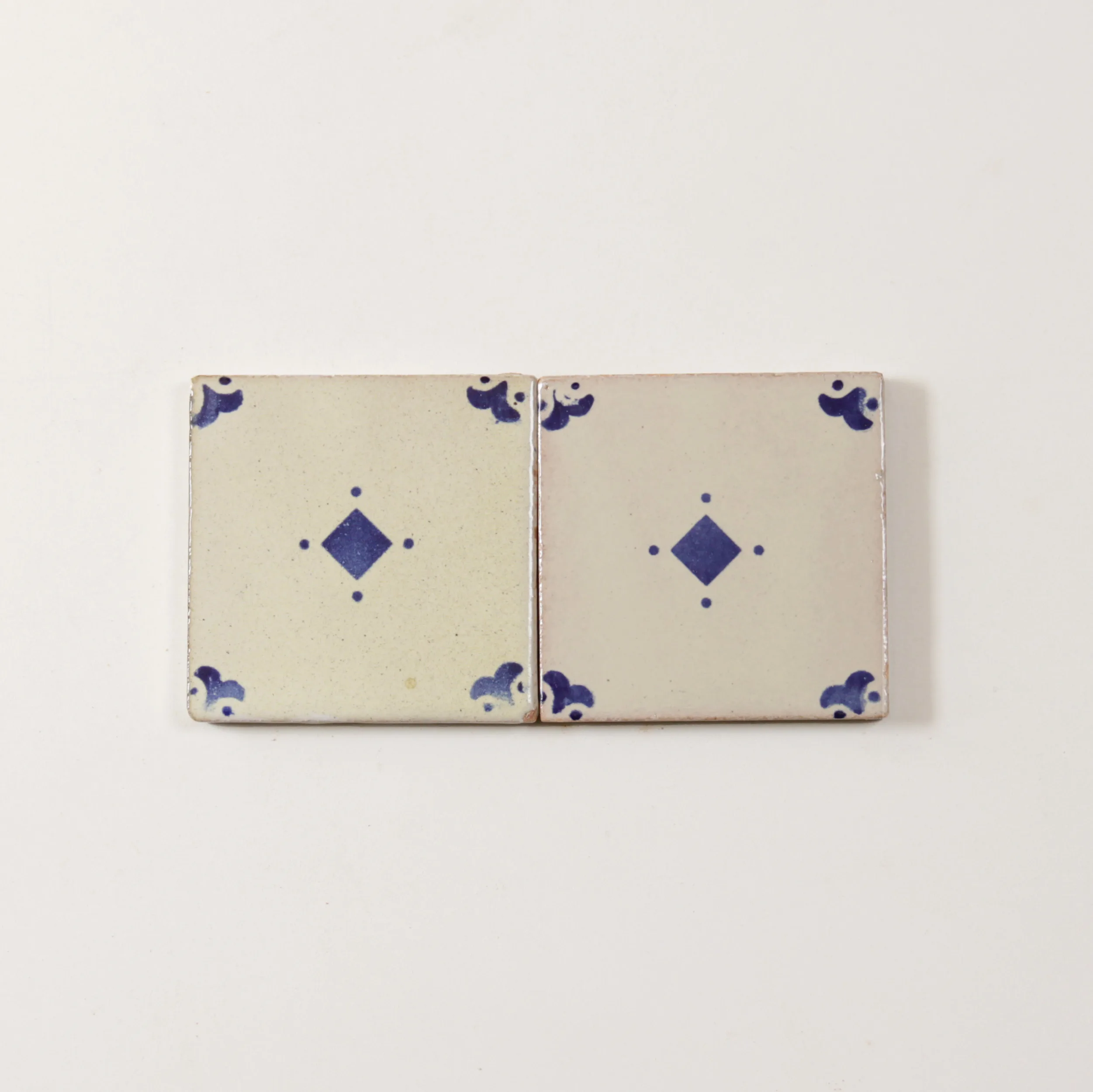 Tiles of Ezra Amano Series Caja