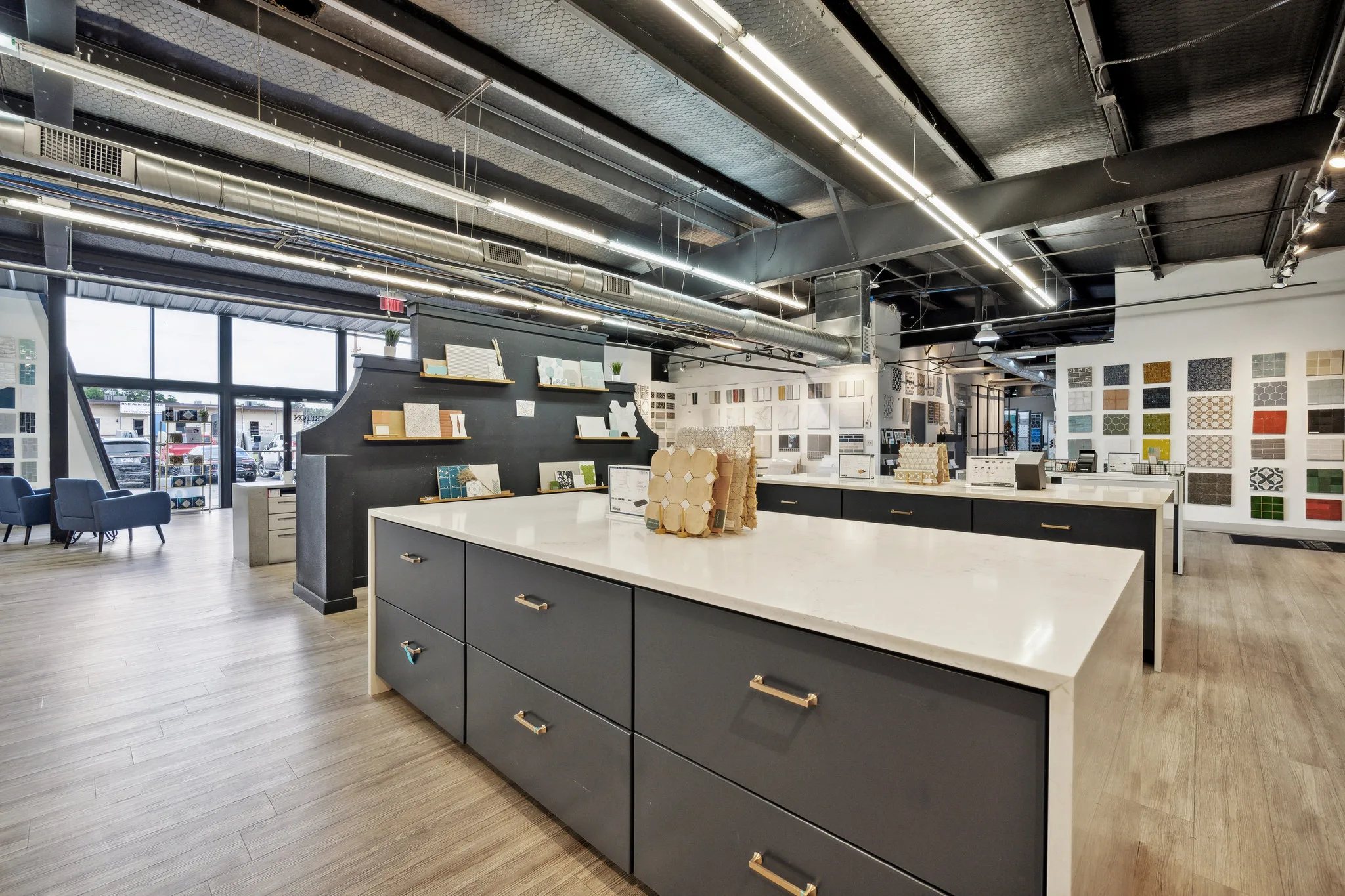 107_W_Nakoma_St_San_Antonio_TX_78216_USA-Exterior-240618_HJ_153748_MOK_HDR_0091