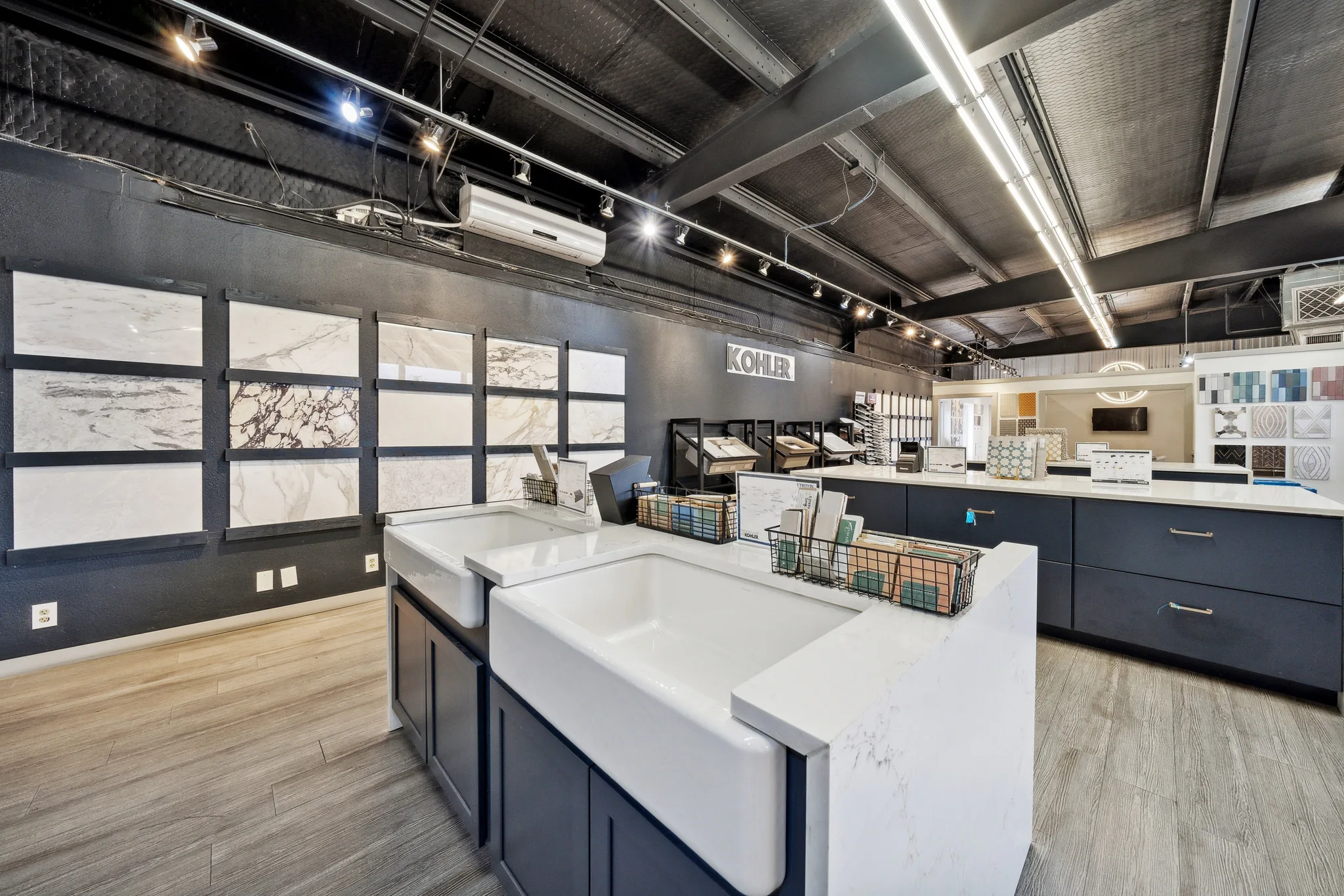 107_W_Nakoma_St_San_Antonio_TX_78216_USA-Kitchen-240618_HJ_153748_MOK_HDR_0079