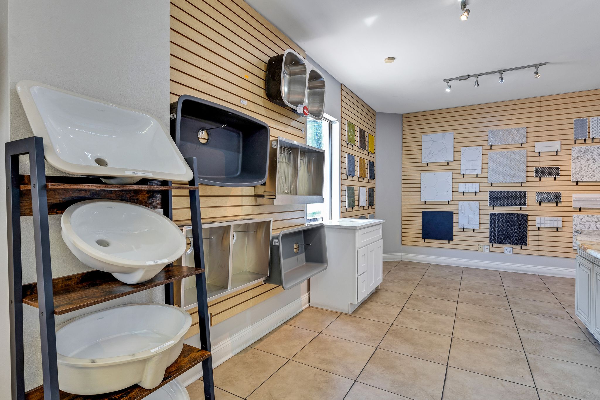 Mobile Showroom 9