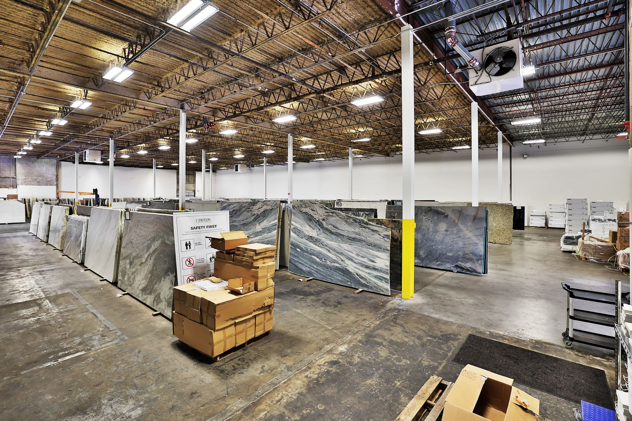 Omaha Showroom 5933