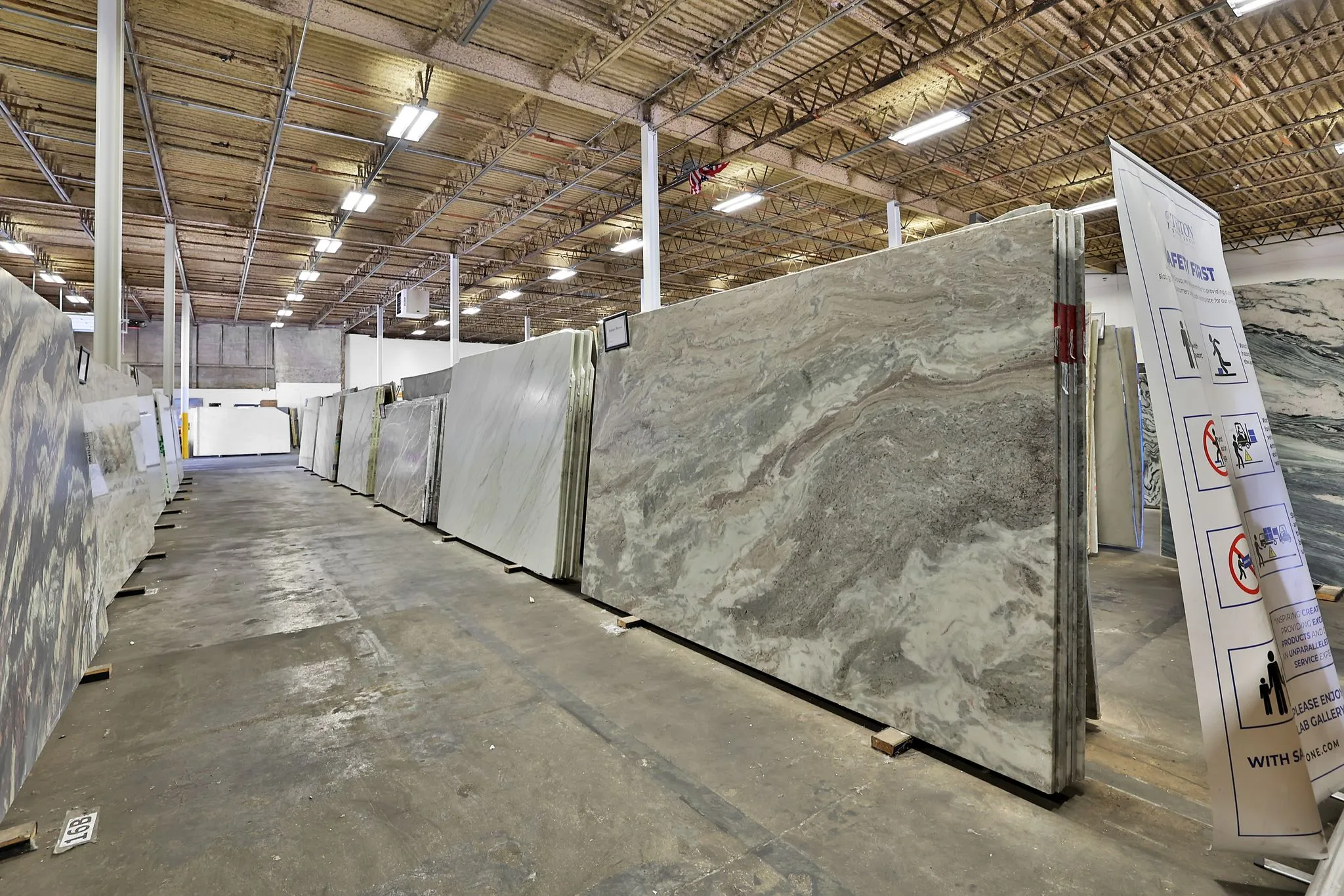 Omaha Showroom 5877