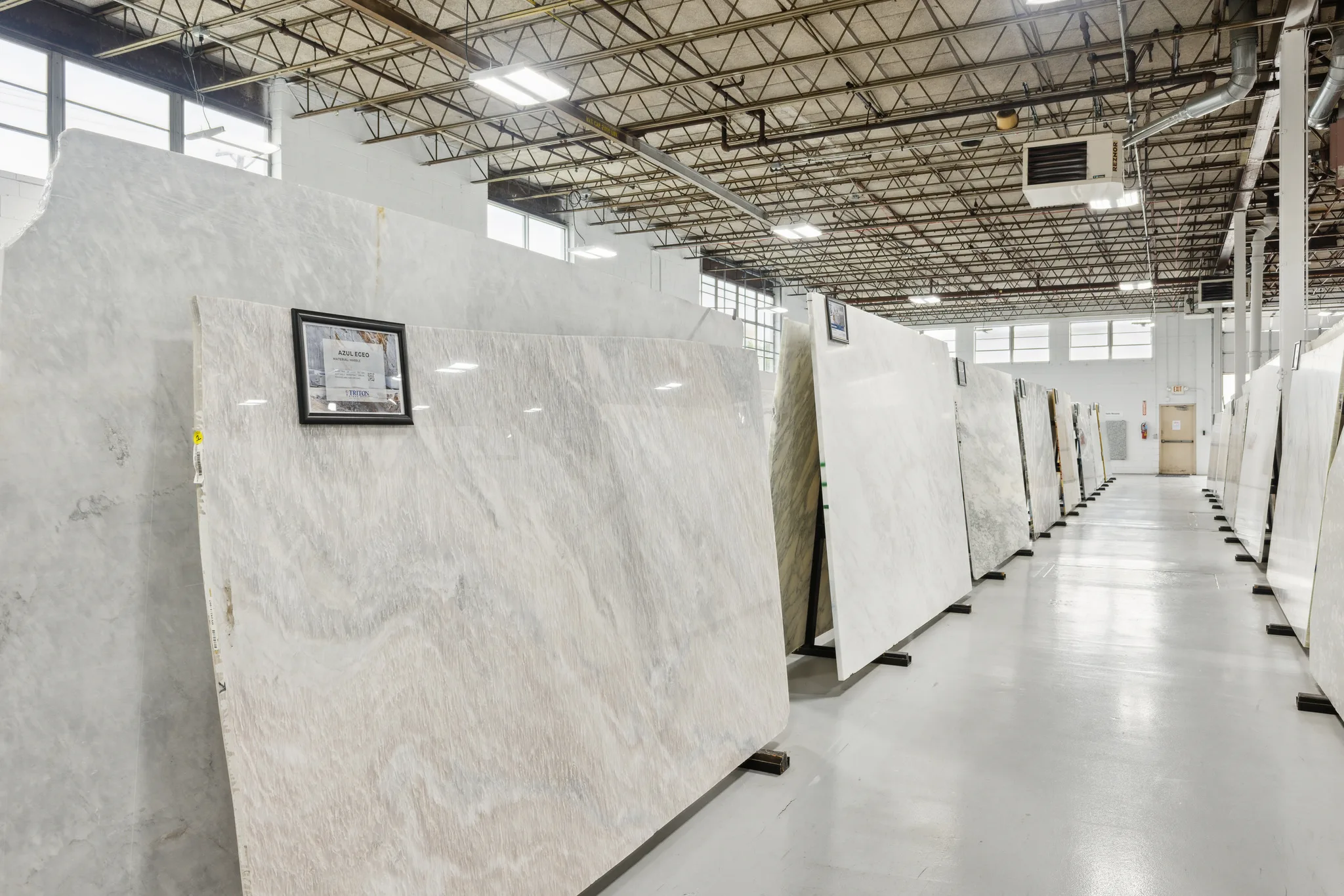 St. Louis Showroom 07A4823