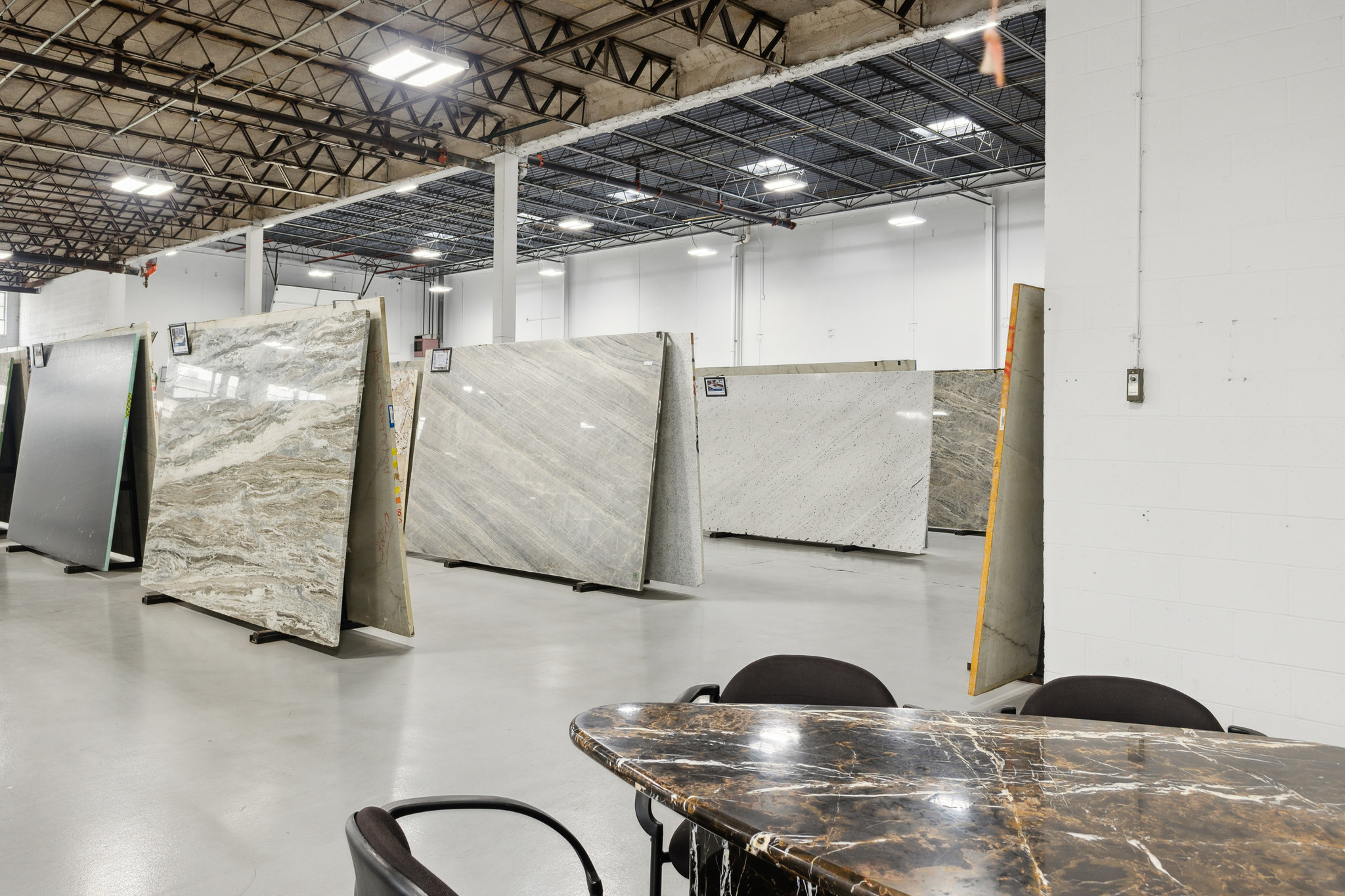 St. Louis Showroom 07A4833