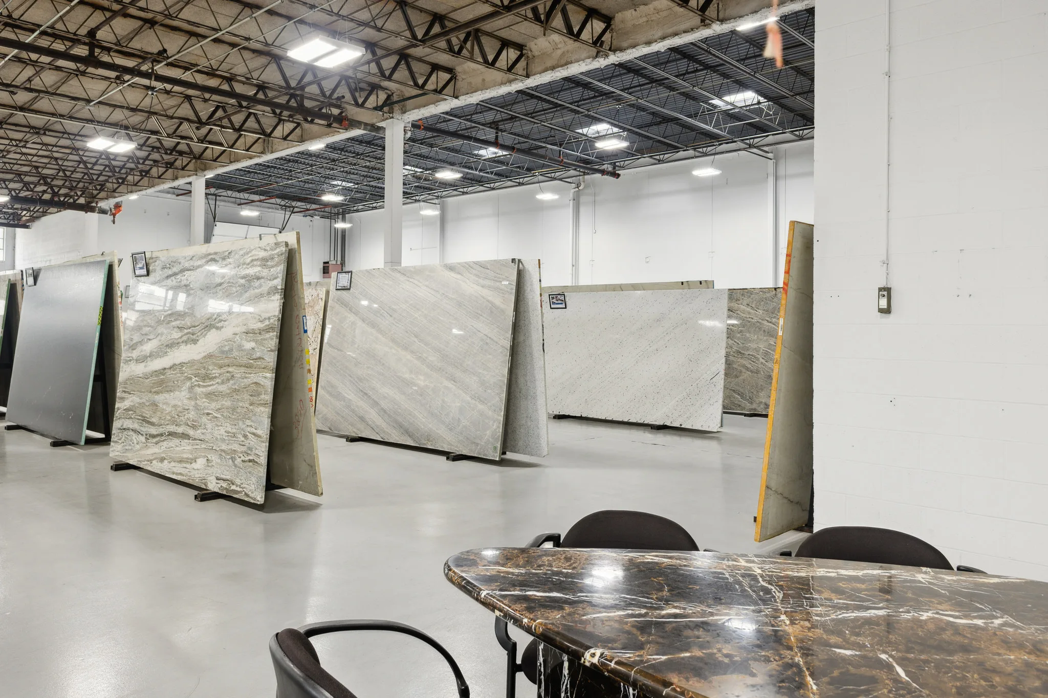 St. Louis Showroom 07A4833