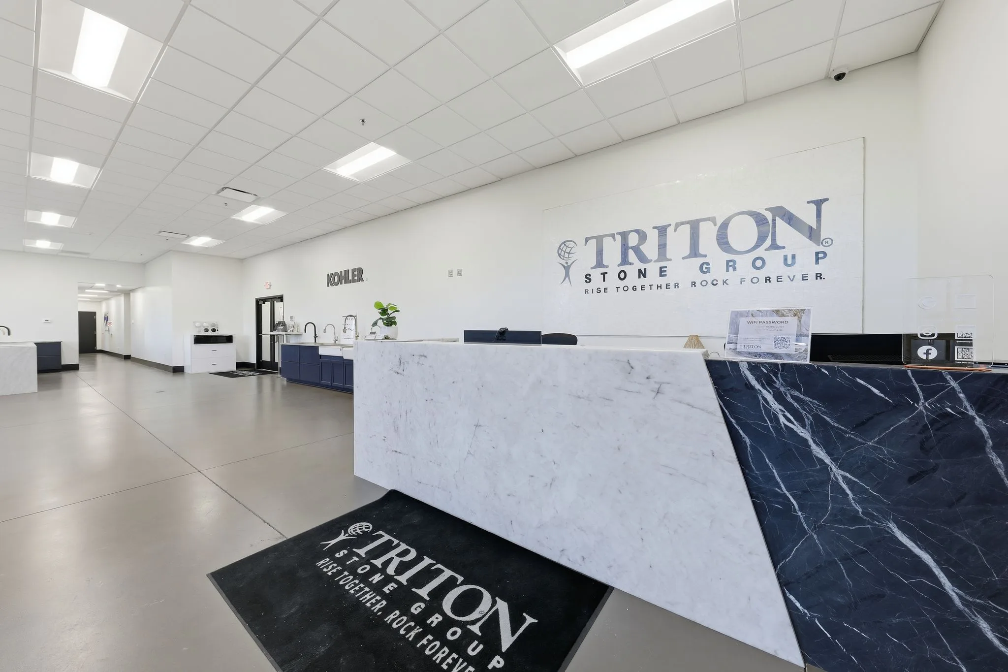 13_7753_Union_Centre_Blvd_West_Chester_Township_OH_45011-Foyer-1N1A0074