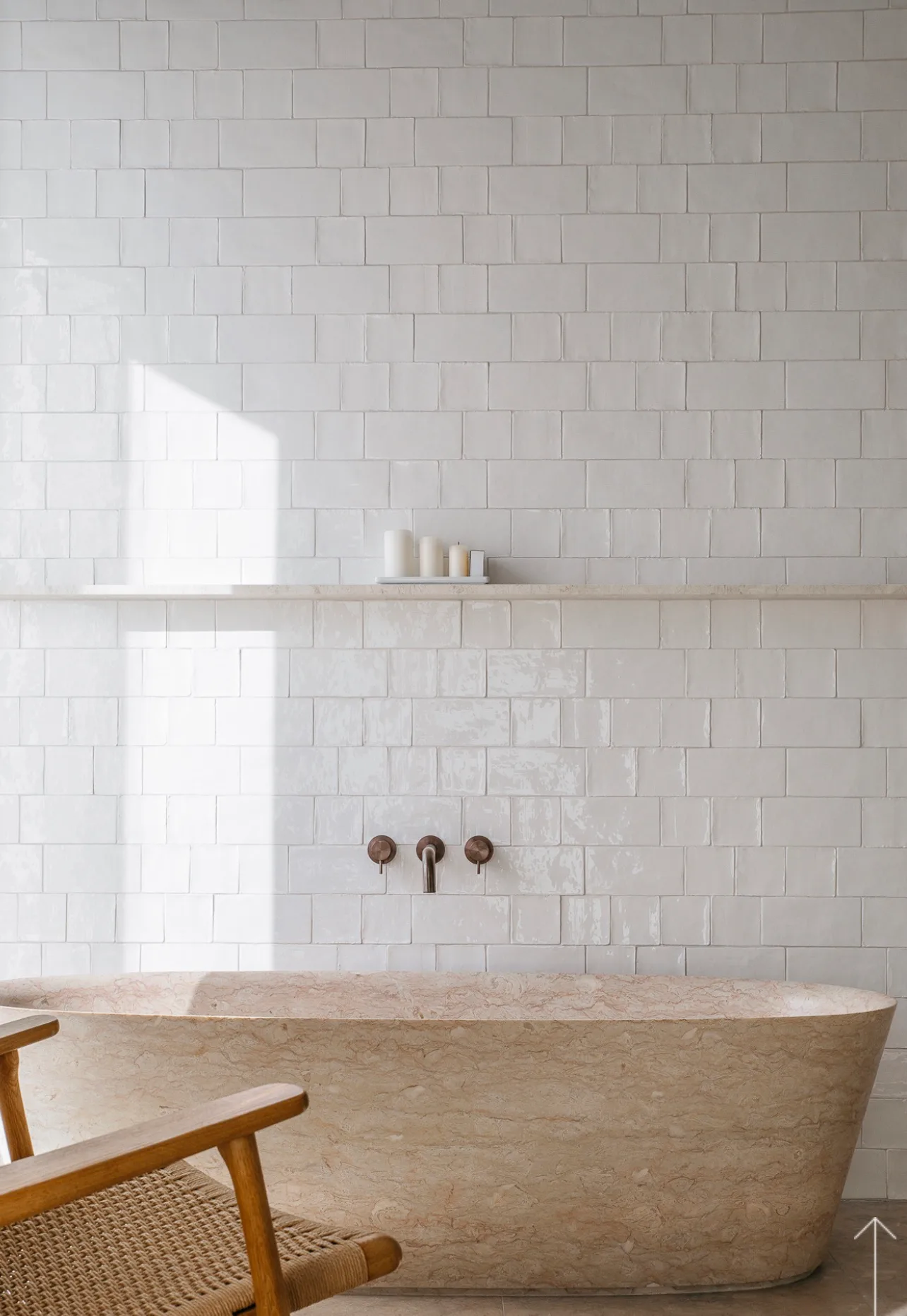 ISG tile background in bathroom