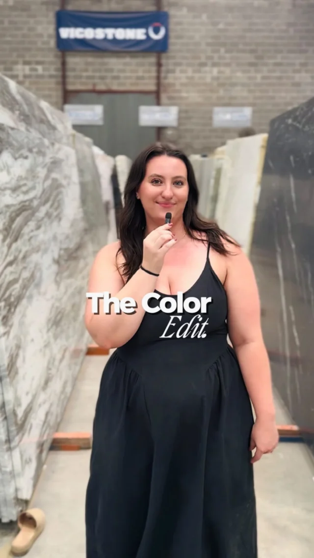 Your bathroom deserves personality too 👏Welcome to ✨ The Color Edit ✨Today’s colors: blues & greens ↓· Fantasy Green Marble· Blue Deep Quartzite· Ijen Blue Quartzite· Cipollino Ondulato Marble· White Beauty QuartziteDesign tip: As designer Jonathan Adler put it, life’s too short to spend it staring at an endless haze of beige. Let your stone bring the personality. 🙌Click the link in our bio to book your appointment with us at a showroom near you![Triton Stone, Stone Supplier, Natural Stone, Bathroom Renovation, Bathroom Countertops]