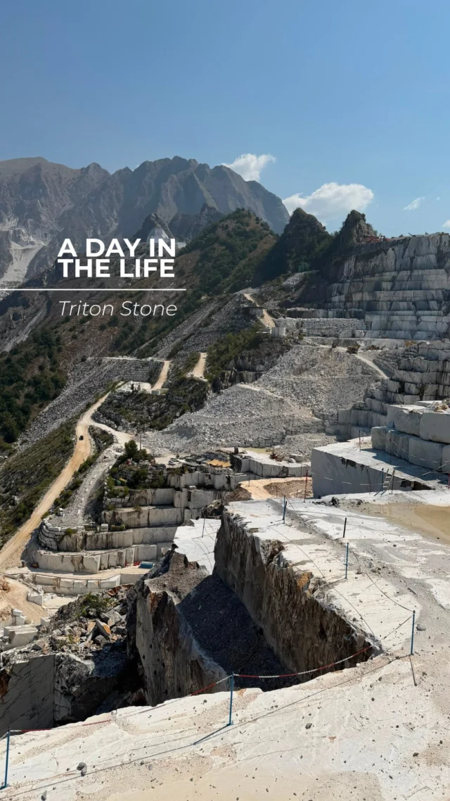 A “day in the life” you don’t usually get to see 👀Our team visited the quarry in Carrara, Italy, the birthplace of the world’s most iconic marble.✨ Calacatta Gold✨ Calacatta Borghini✨ Statuario✨ Calacatta Vecchia✨ LeonardoWe’re so lucky to partner with companies that are able to extract this incredible stone straight from the mountain so we can bring it home to you. 🇮🇹[Triton Stone, Home Renovation, Natural Stone, Marble Countertops, Kitchen Countertops, Quarries of Italy]