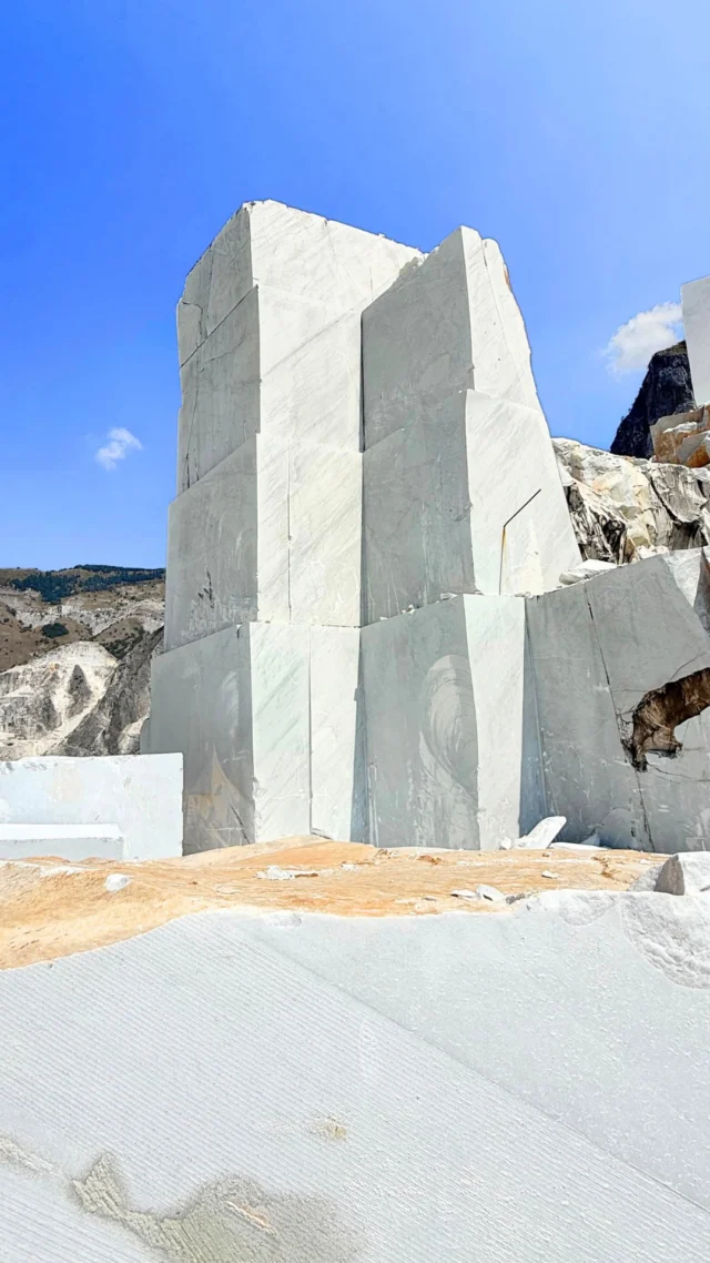 The secret weapon you didn’t know your project was missing. 👀White Carrara marble, sourced from one of the most iconic quarries in the world.👏What makes it a game changer: ↓· Produces exceptionally white, consistent material· Offered in both honed + polishedFun fact: Carrara marble began as limestone millions of years ago, then was compressed and heated deep underground until it recrystallized into the marble we see today.Click the link in our bio to book your showroom appointment today![Triton Stone, Stone Supplier, Natural Stone, White Carrara, Marble Countertops, Sagevan Marmi, White Countertops, Quarries of Italy]