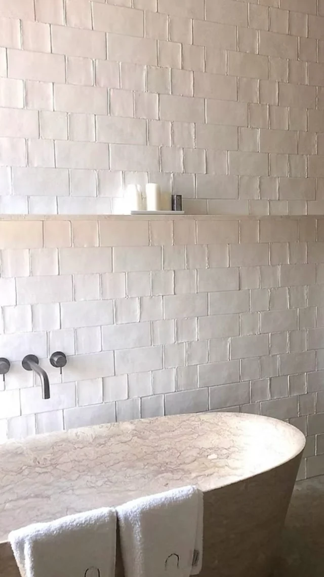 Proof that some people just have an eye for design... even when they can’t see. 😂👏Featuring:· Revolux: Cristallo Lux ULTRA mineral surface· Tiles of Ezra: 12.2x12.2” Mirador Large Mosaic Large Format Snow + Clay· Tiles of Ezra: 4x4” Zellige Clay· Tiles of Ezra: 3X5” Moroccan Limestone Diamond in Sahara·  Tiles of Ezra: 12x4” Perfil Border Mosaic Snow + ClayThe vision? For a kitchen or bathroom. ✨Somehow, everything worked.Would you use this design for your kitchen or bathroom? ↓[Triton Stone, Natural Stone, Tile Design, Bathroom Design Inpo, Kitchen Design Inspo]
